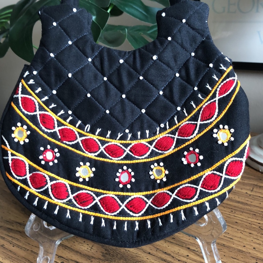 Embroidered Handbag - Picture 3 of 12